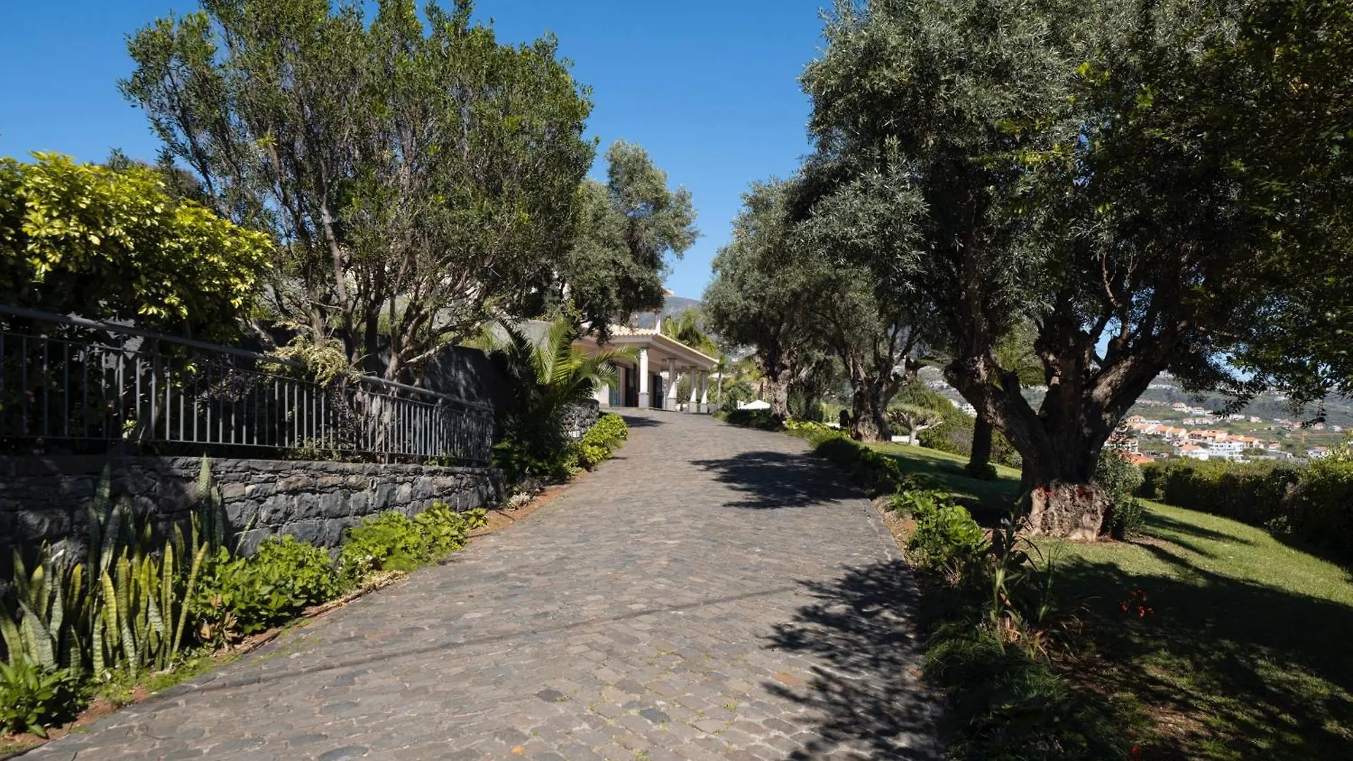 Exceptional Luxury Villa In Madeira Bellissima Estreito Da Calheta